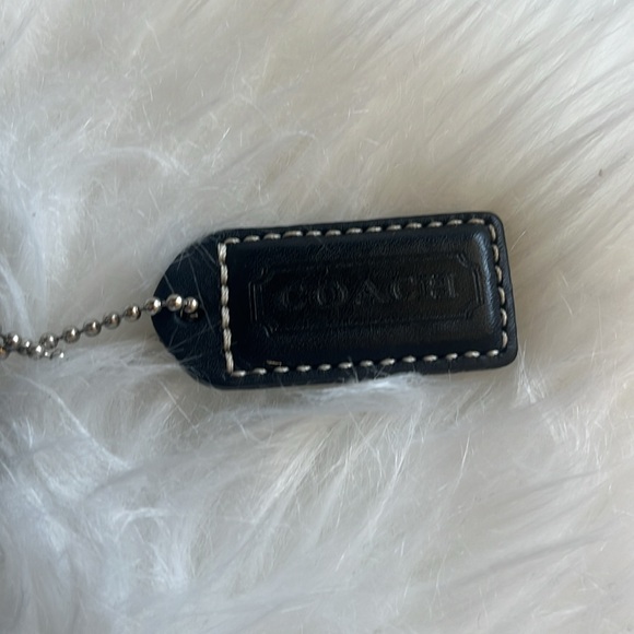 Coach small shoulder bag in black - Picture 2 of 4